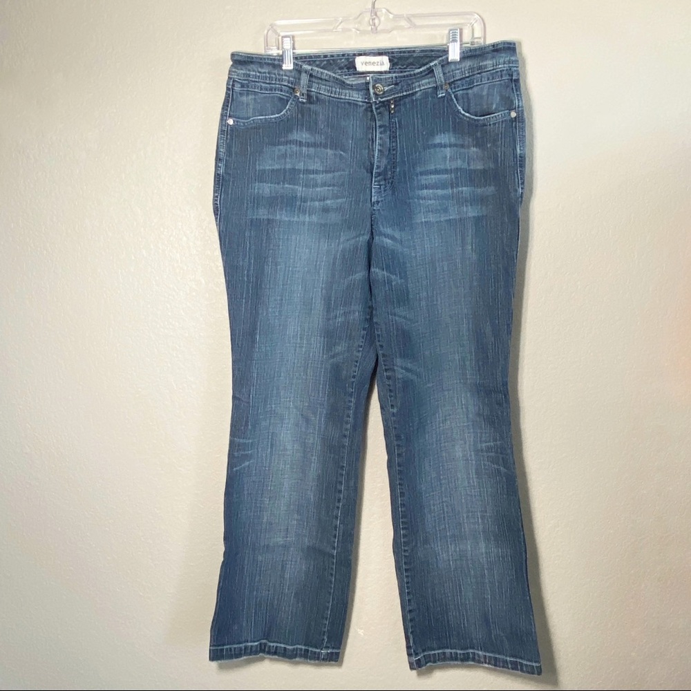 Venezia Vintage Straight Leg Jeans 18